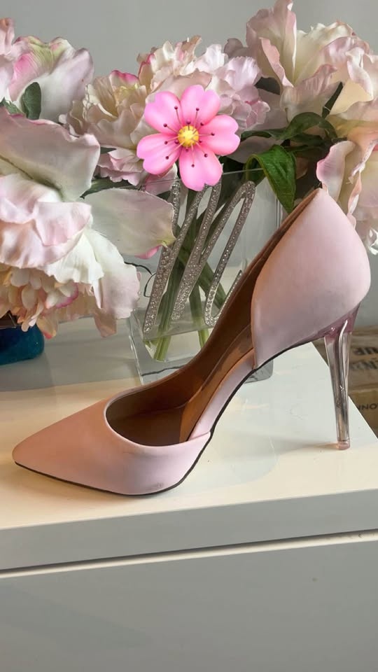 Pink heels