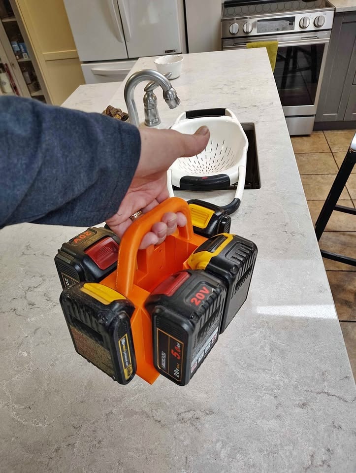 DeWalt 3D Printed 20V Battery Caddy