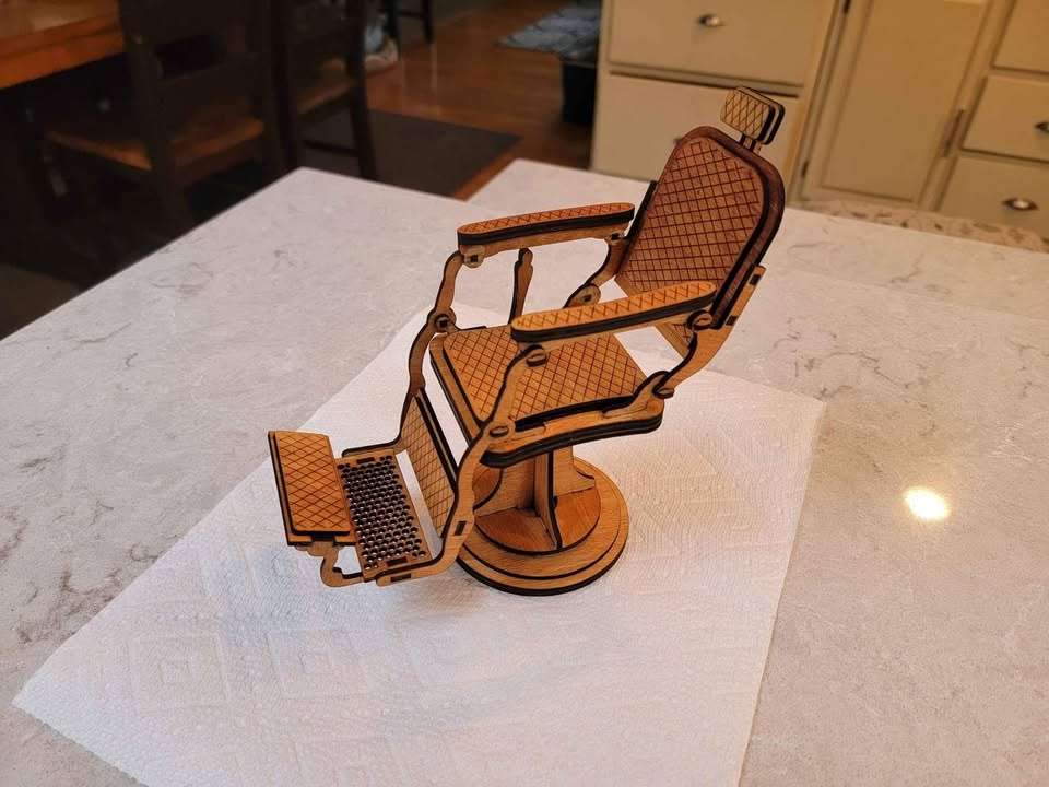 Reclining Barber / Hairdresser Chair Wood Model - photo 2