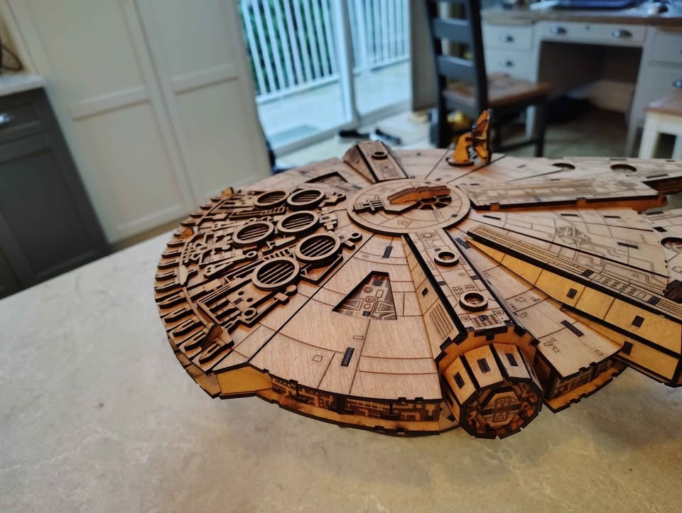 Star Wars Millennium Falcon Model - Laser Cut - photo 4