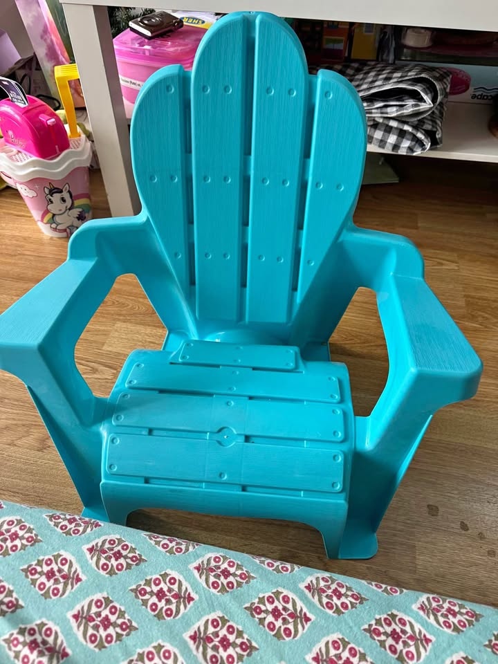 Toddler chair