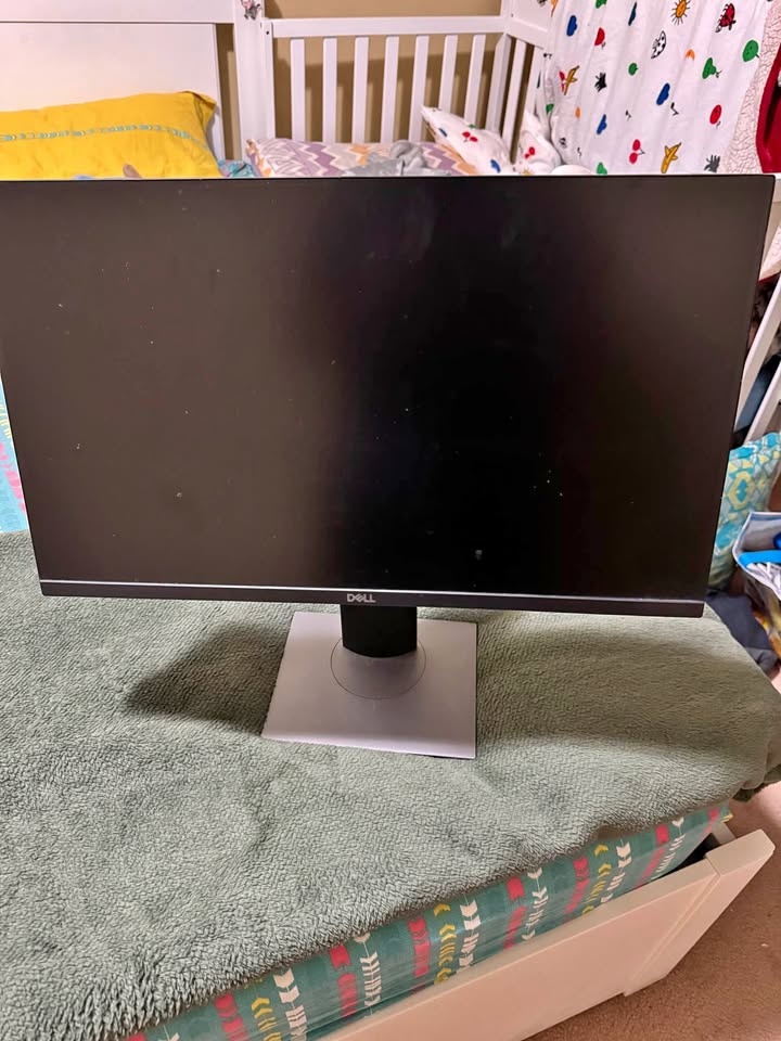 Dell P2319H 23" Monitor + Dell Keyboard