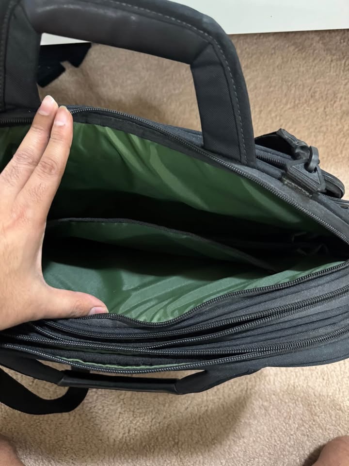 Targus Laptop Bag Never Used - photo 4