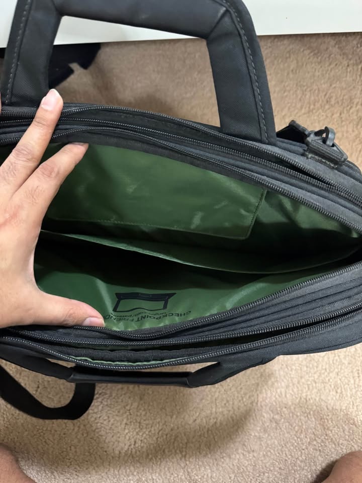 Targus Laptop Bag Never Used - photo 5