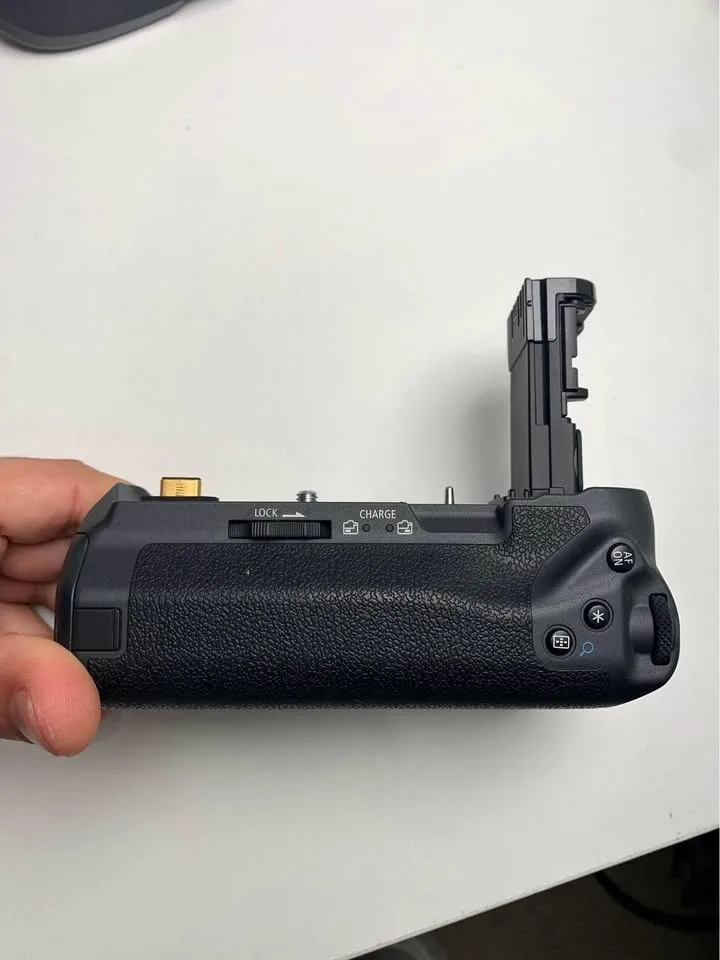 Canon Battery Grip & LP-E6 Batteries thumbnail