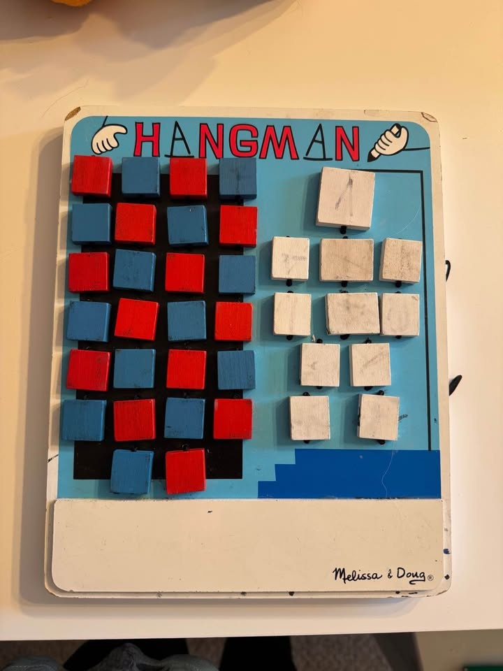 Melissa and Doug Hangman Game - photo 2