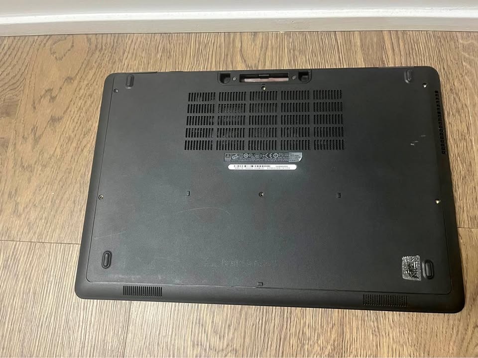 Dell Latitude E5550 For Parts