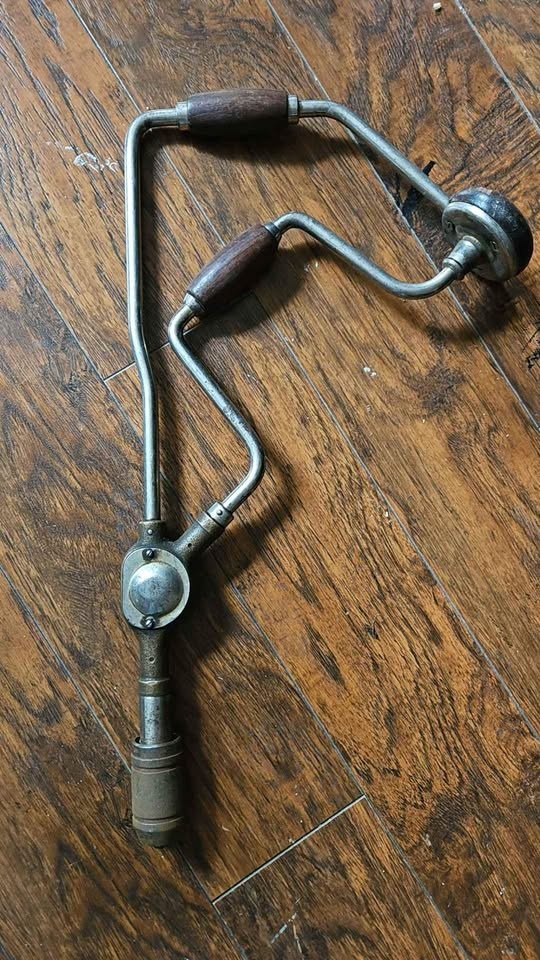 Vintage Corner Hand Drill - photo 2
