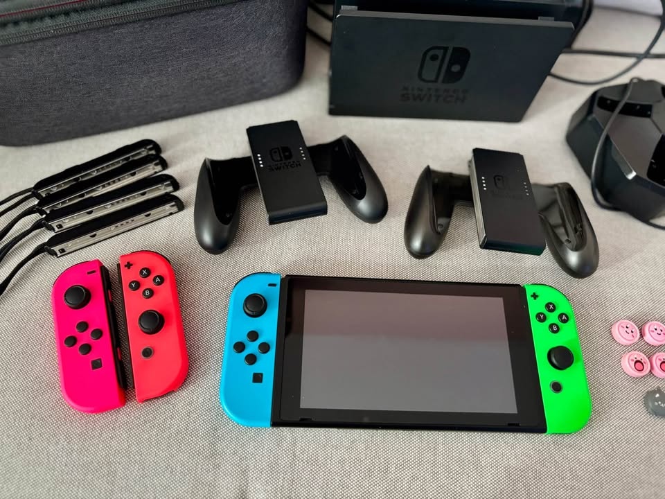 Nintendo Switch Bundle with Case & Accessories - photo 2