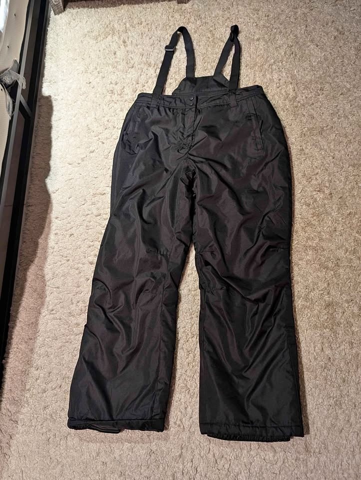 Woman ski pants UK 16