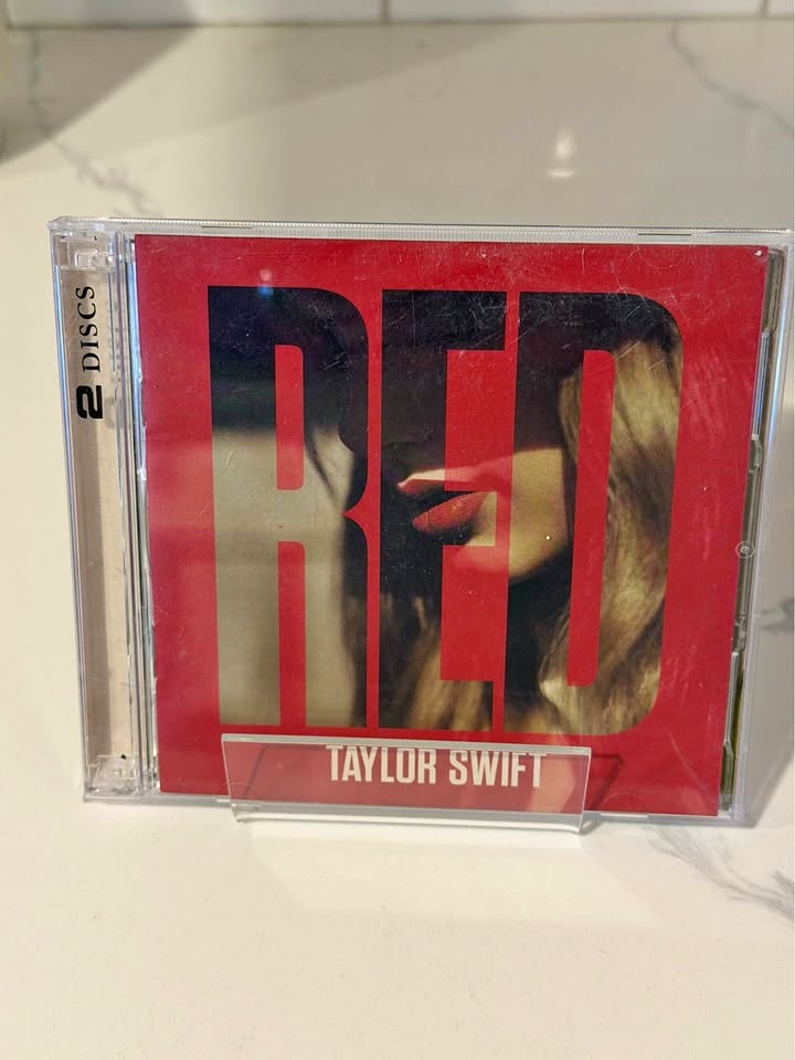 Taylor Swift R.E.D double cd album