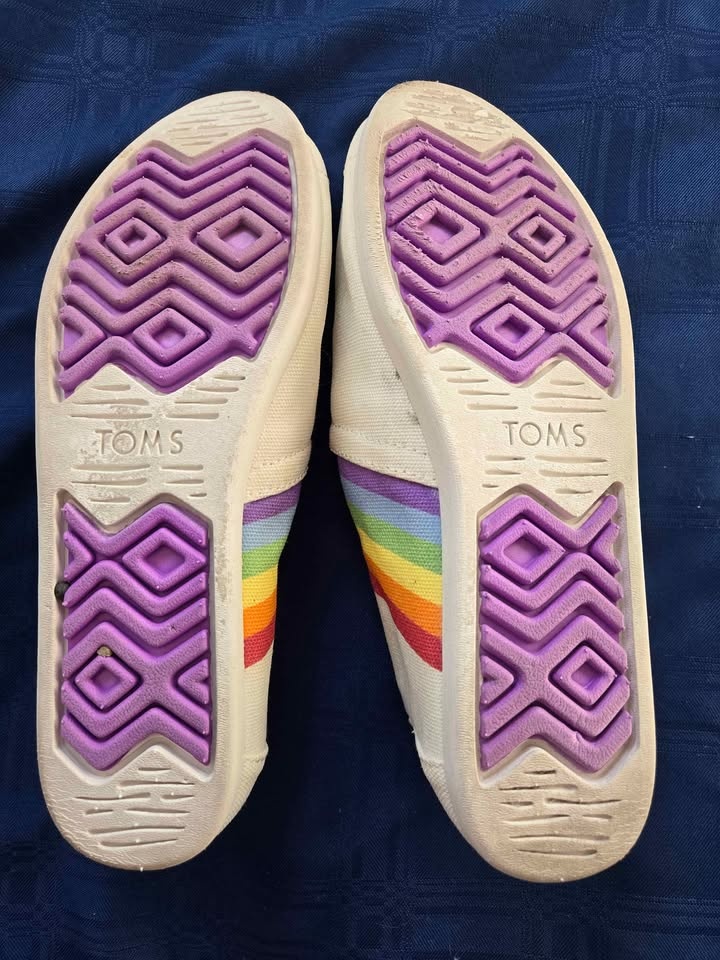 TOMS White Rainbow Pride Love Wins Slip-On Shoes W8 - photo 4