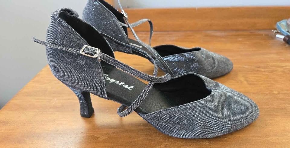 Ballroom Dance Shoes, Size 9 - photo 2