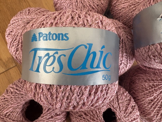 Patons Tres Chic Yarn - 9 Balls Pink