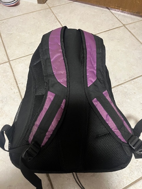 Backpack with USB opening, Excellent condition, 13” x 19” - photo 3