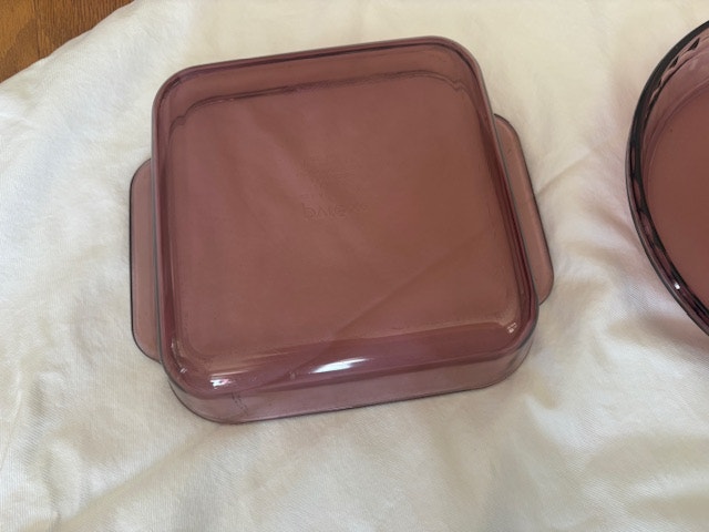 Vintage Pyrex Cranberry 8" Square Dish - photo 2