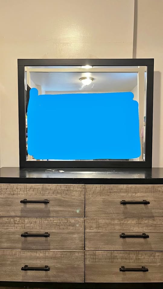 Bob's Furniture 6 Drawer Dresser with Mirror