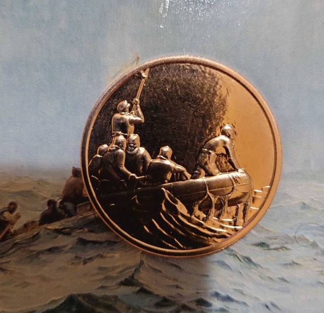 Royal Canadian Mint Remembers Medallion Set - photo 2