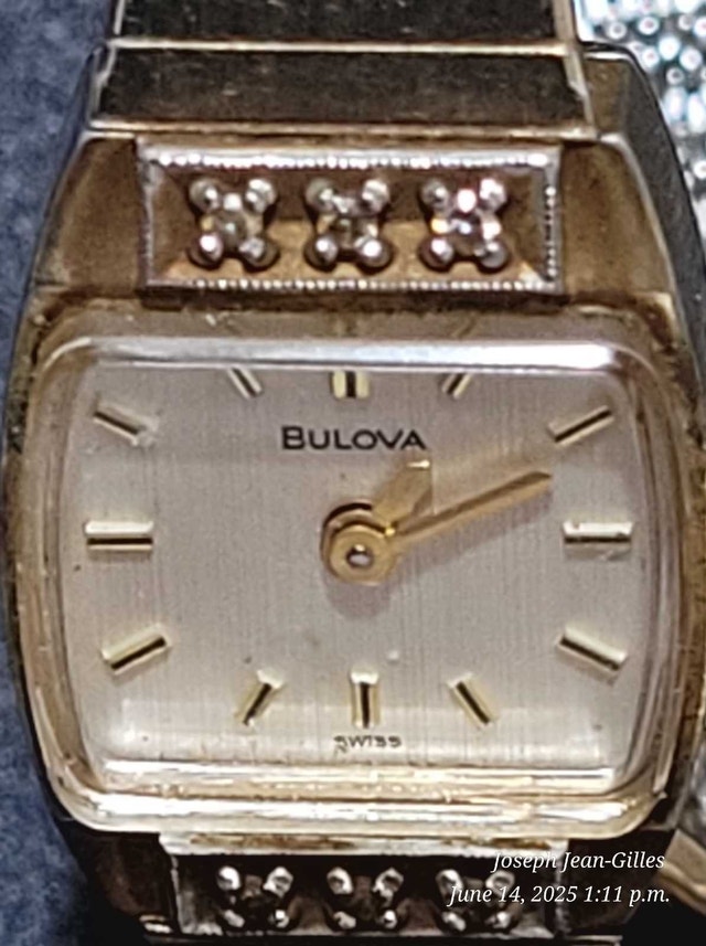 Vintage Bulova Ladies Automatic Wrist Watch