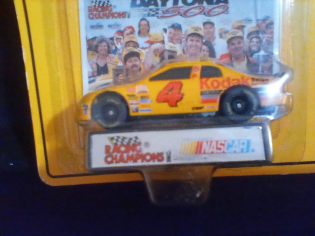 NASCAR Die Cast RACING CHAMPIONS DAYTONA 500 Winner