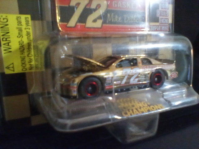 RACING CHAMPION Nascar Gold Commemorative Series