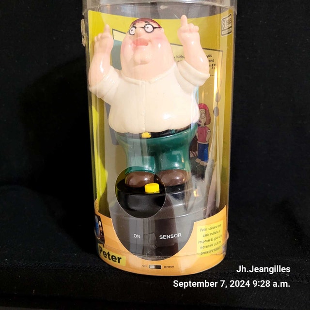 Vintage Family Guy Dashboard Figure Decoration (NEW)