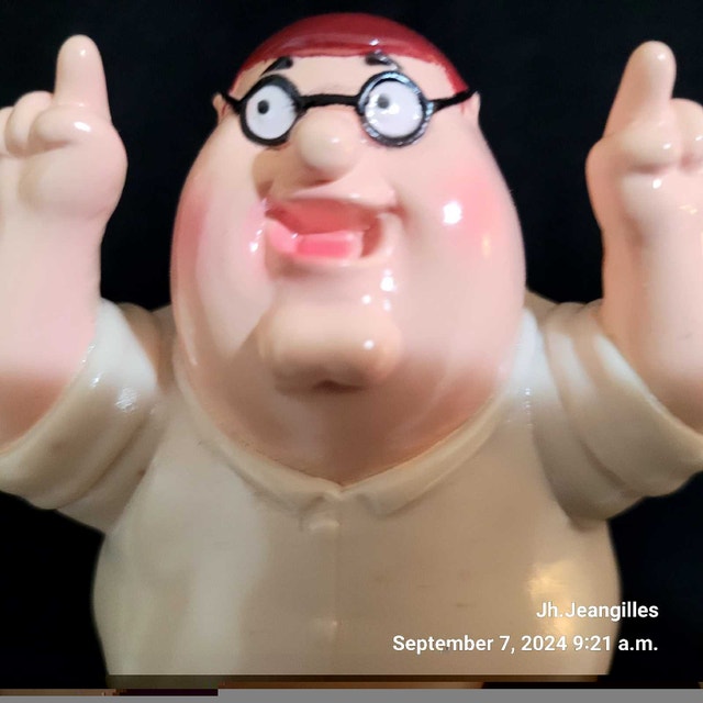 Vintage Family Guy Dashboard Figure Decoration (NEW) - photo 2