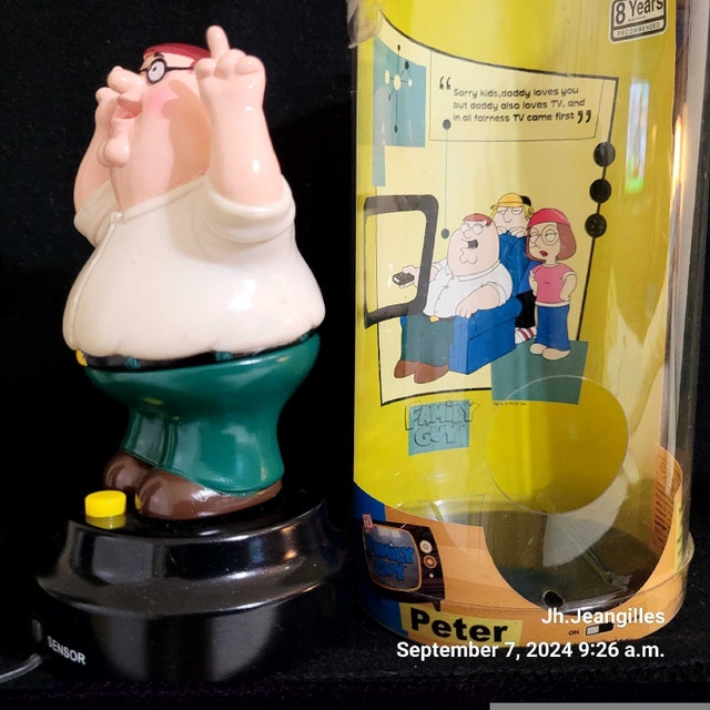 Vintage Family Guy Dashboard Figure Decoration (NEW) - photo 5