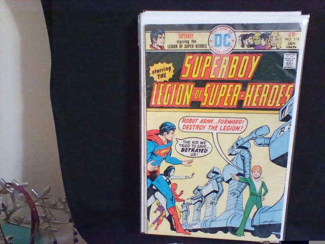Comic Book Lot // SUPERBOY// LEGION OF SUPER HEROES - photo 5