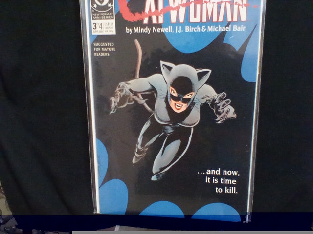 CATWOMAN Comic Book Lot - 4 Books (1989) - photo 3