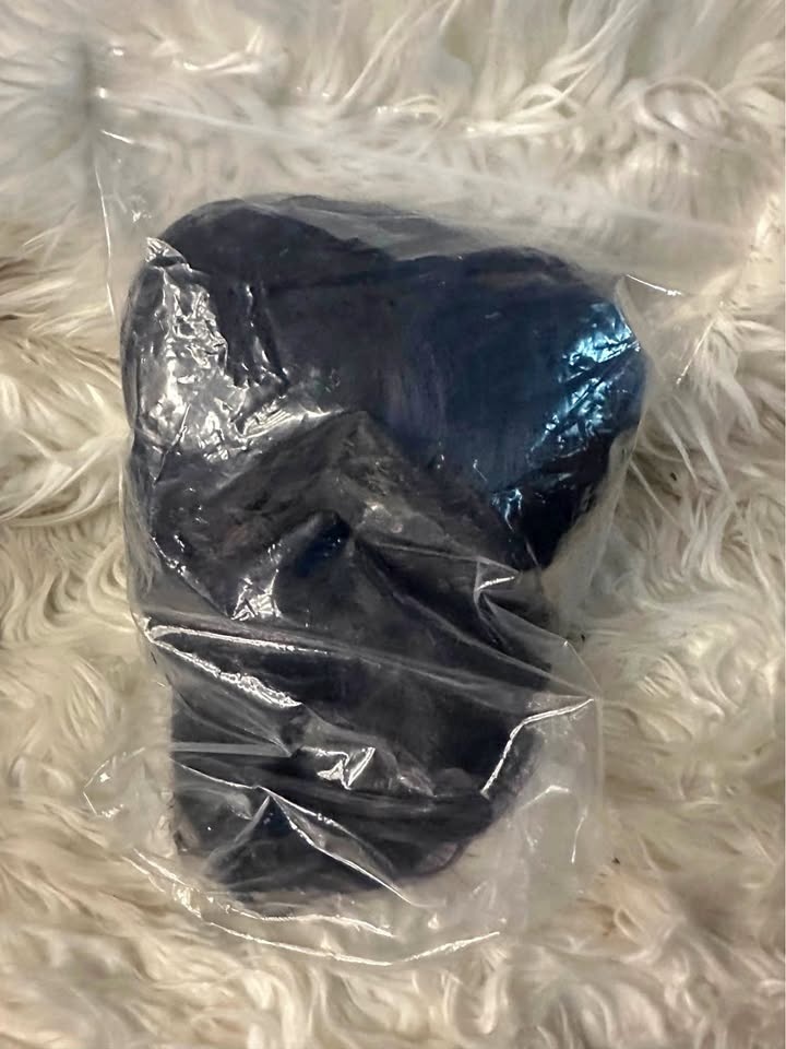 Pretty synthetic dark purple short wig