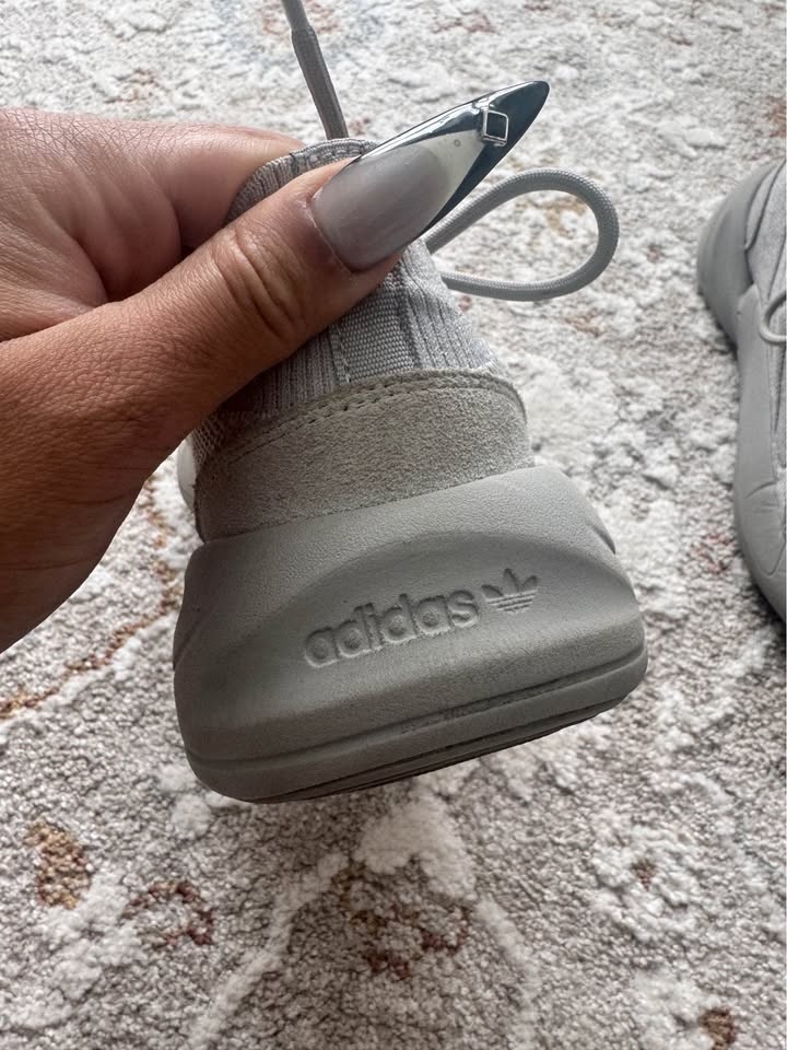 Adidas Adiprene Grey Sneakers - photo 2