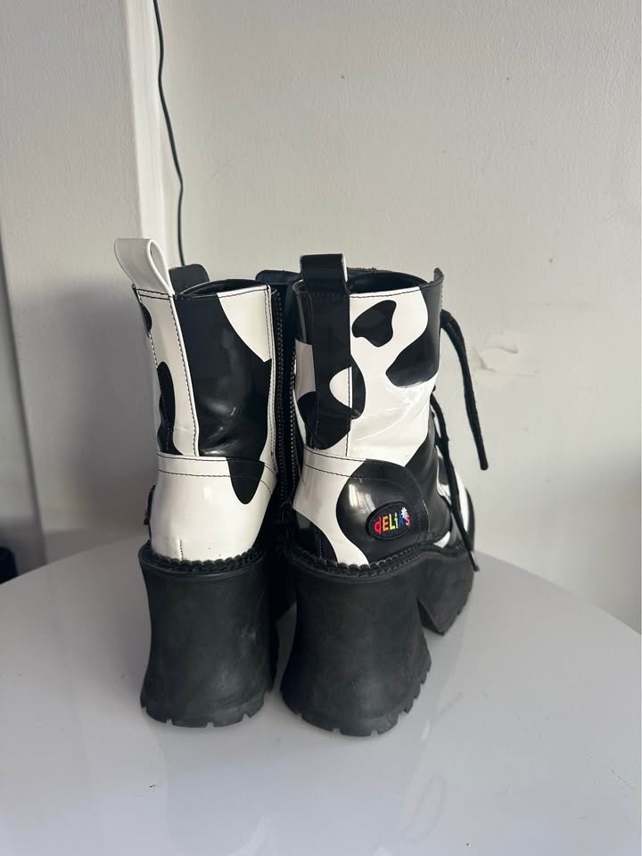 Dollskill Delia's Cow Print Platform Boots Size 8 - photo 2