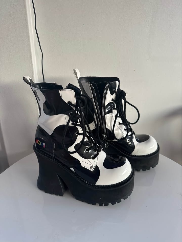 Dollskill Delia's Cow Print Platform Boots Size 8 - photo 3