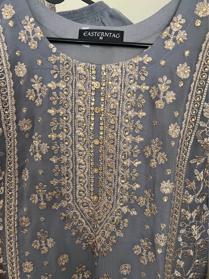 Embroidered 3 Pcs Gharara Suit - photo 2