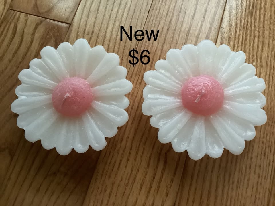 New flower candles. Prices in each picture or take all for $10 - photo 2