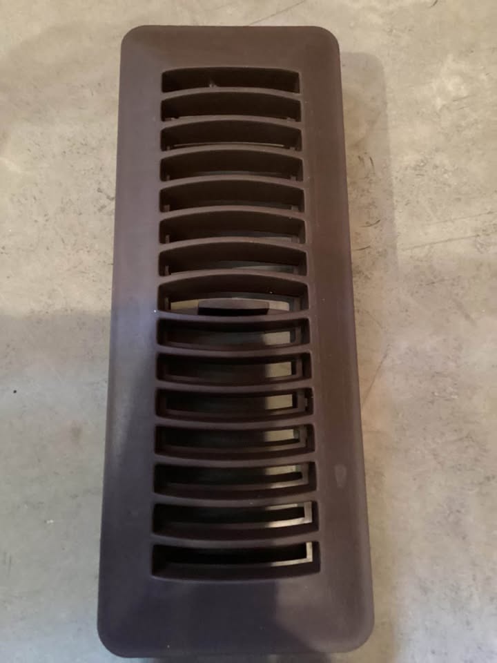 New Plastic Floor Register - Pickup Woodstock/Kintore - photo 2