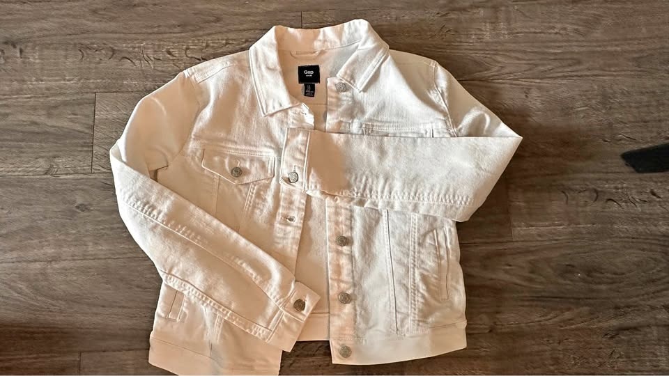 Gap White Denim Jacket (Women) - Size Small