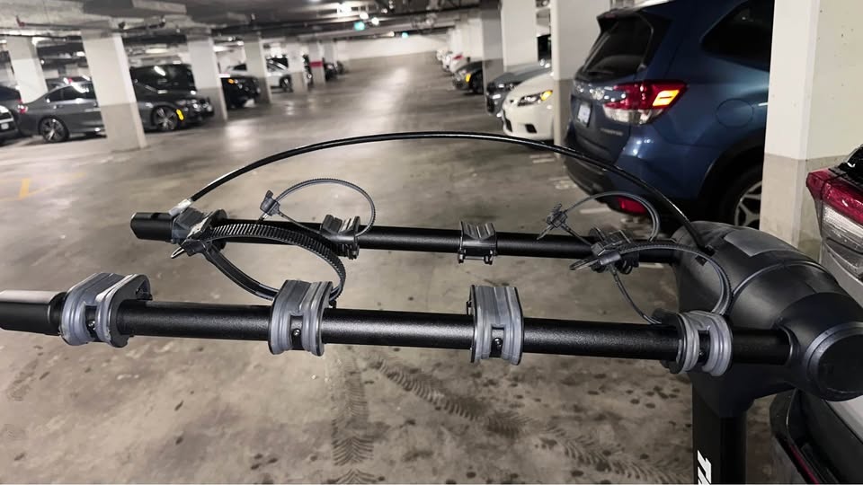 Thule Apex XT 4 Bike Rack - New - photo 5