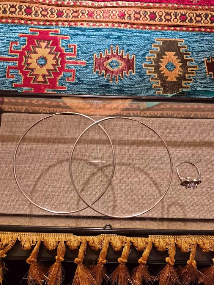 Large silver hoops (925)