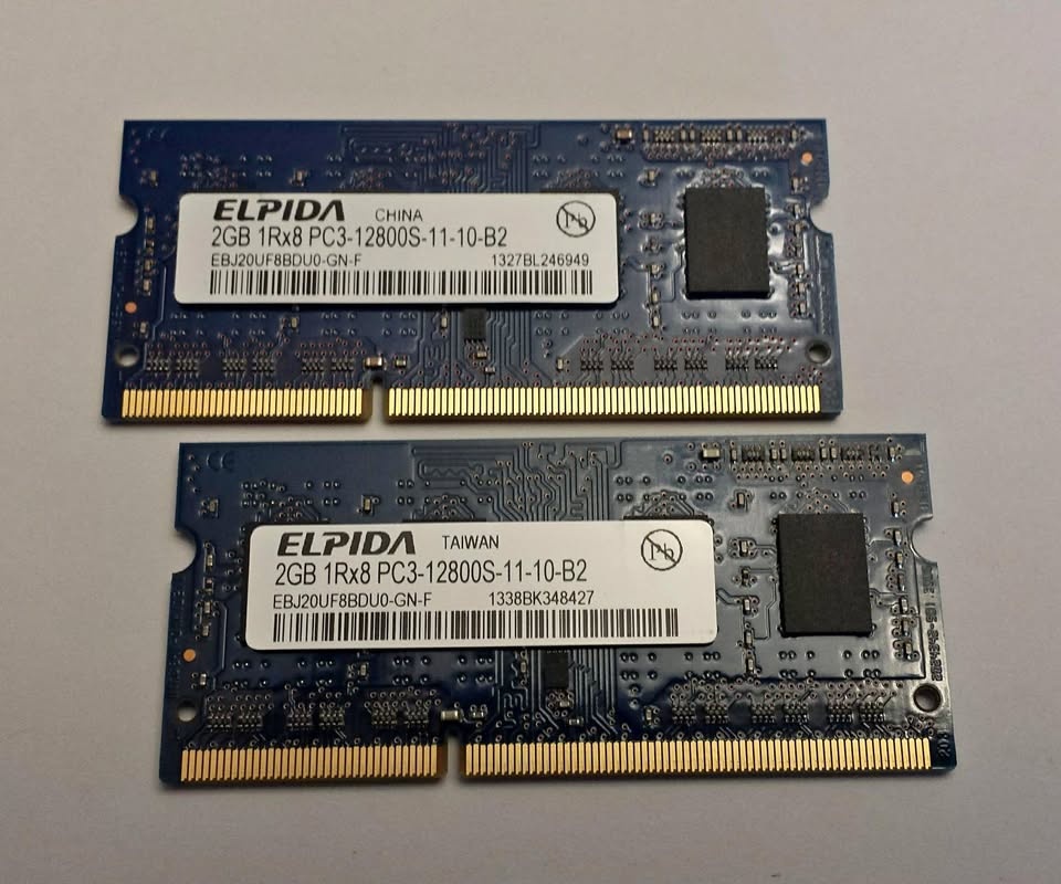 Set of Two Elpida 2GB RAM Sticks - Used