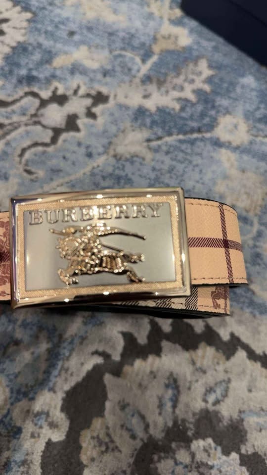 B30s, AF1s, AirPods & Belt – All Available - photo 4