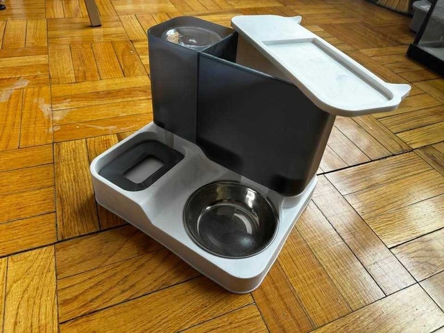 New Automatic Cat/Dog Feeder