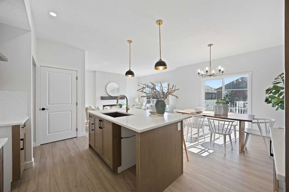 3 Bed 2.5 Bath House in Bayview, Airdrie - photo 4