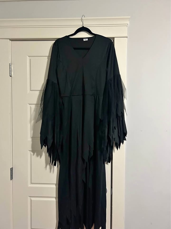 Spirit Black Ghost Costume M/L