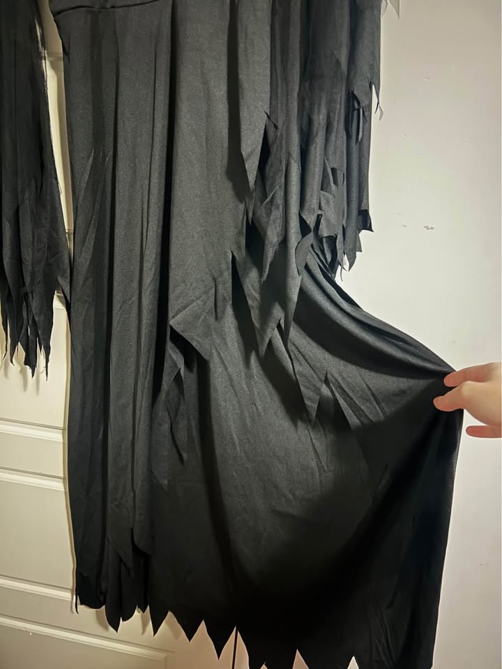 Spirit Black Ghost Costume M/L - photo 3