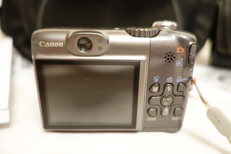 Canon PowerShot A590 IS 8MP 4X Optical Zoom Retro Digital Camera - photo 4