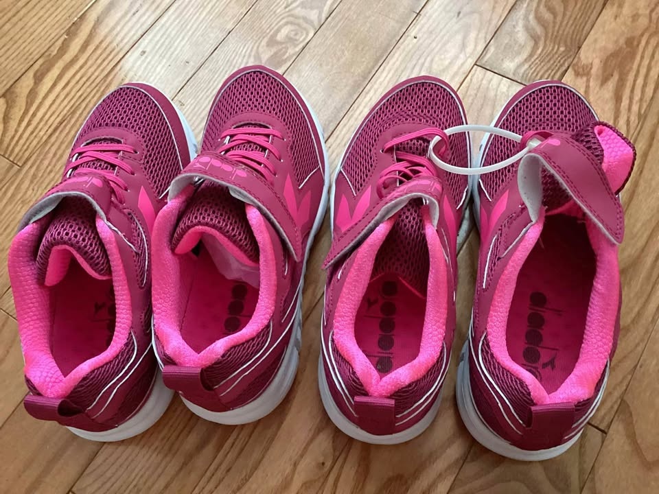 Girls Size 3 Diadora Shoes - 1 Pair Left!