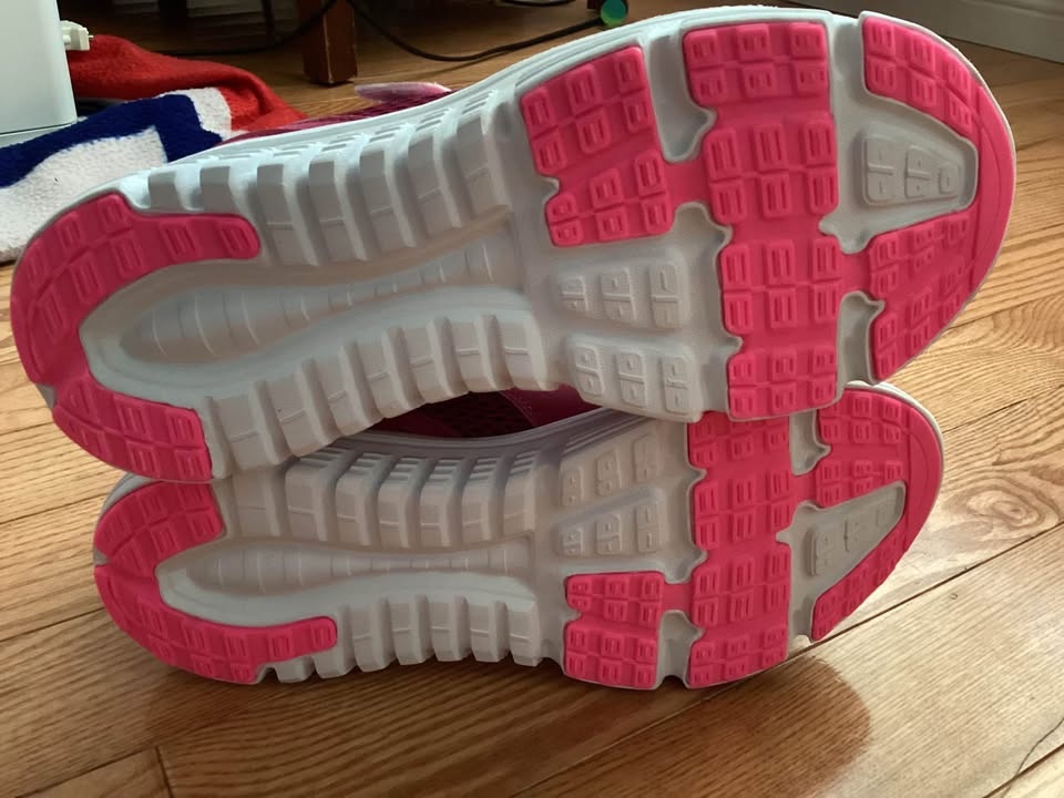 Girls Size 3 Diadora Shoes - 1 Pair Left! - photo 4