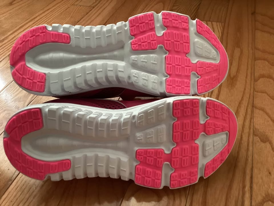 Girls Size 3 Diadora Shoes - 1 Pair Left! - photo 5